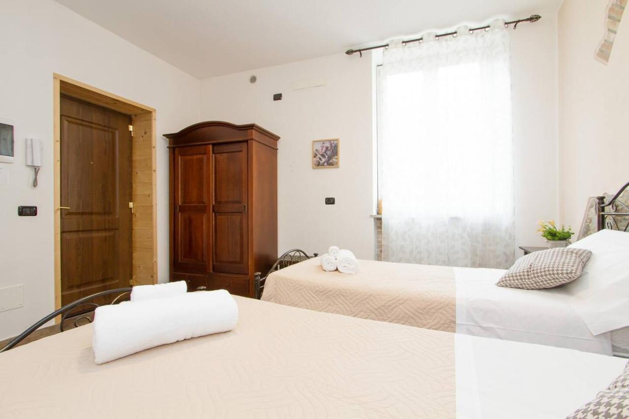 Le Camere Di Aladino Каругате Екстериор снимка